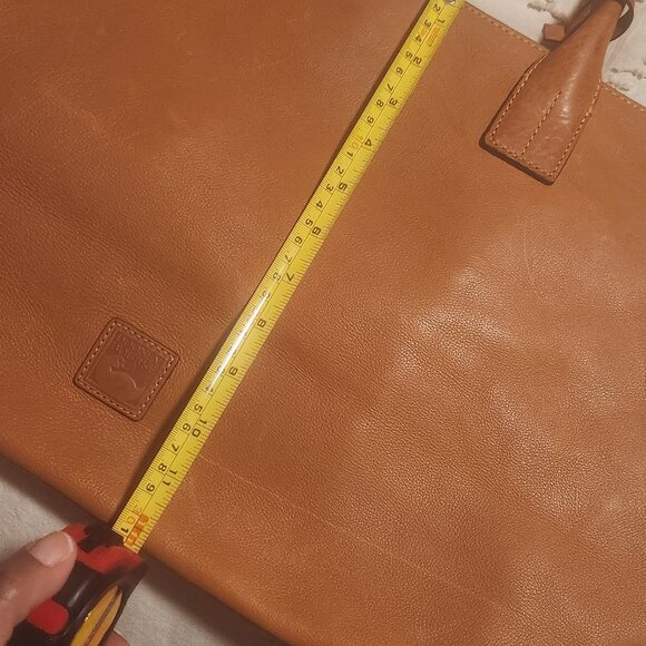 Dooney & Bourke Florentine Large Russell Tote – Tan Leather - Picture 9 of 13